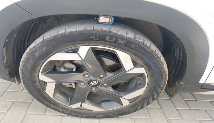 2022 Hyundai ALCAZAR PLATINUM 1.5 MT 7STR, Diesel, Manual, 55,000 km, tyre