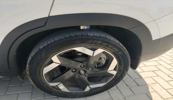 2022 Hyundai ALCAZAR PLATINUM 1.5 MT 7STR, Diesel, Manual, 55,000 km, tyre