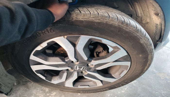 2018 Honda WR-V 1.5L I-DTEC VX MT, Diesel, Manual, 65,792 km, tyre