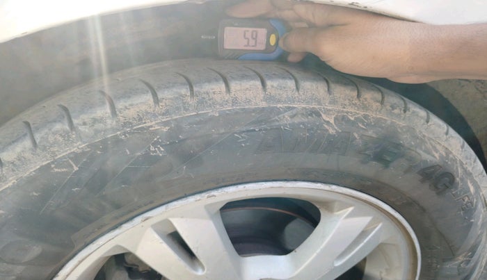 2011 Hyundai i20 SPORTZ (O) 1.2, Petrol, Manual, 1,53,393 km, tyre