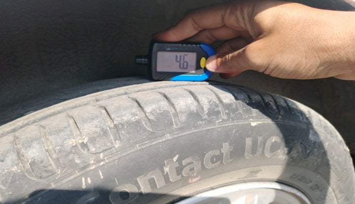 2011 Hyundai i20 SPORTZ (O) 1.2, Petrol, Manual, 1,53,393 km, tyre