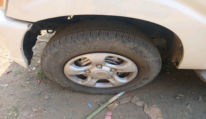 2012 Mahindra Scorpio LX BS-III, Diesel, Manual, 1,76,379 km, tyre