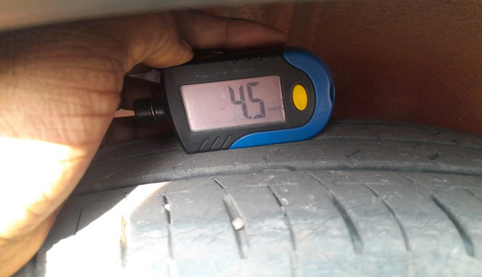 2020 Maruti IGNIS ZETA 1.2, Petrol, Manual, 27,300 km, tyre