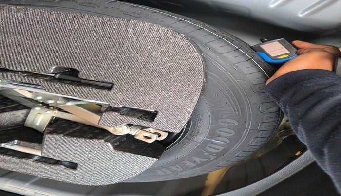 2024 Honda ELEVATE ZX CVT, Petrol, Automatic, 16,422 km, tyre