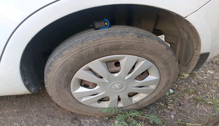 2014 Maruti Swift Dzire VXI, Petrol, Manual, 1,53,289 km, tyre