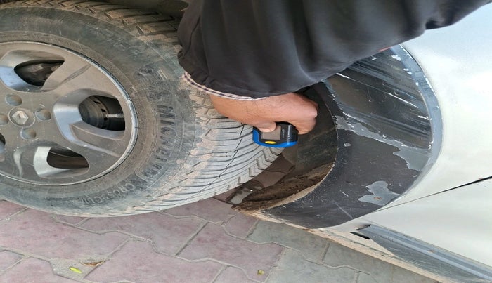 2016 Renault Lodgy 110 PS RXZ 7 STR, Diesel, Manual, 1,59,098 km, tyre