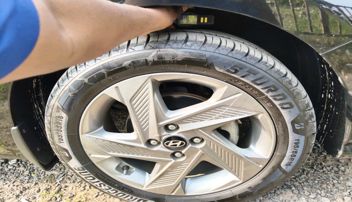 2021 Hyundai Verna SX 1.5 VTVT, Petrol, Manual, 33,577 km, tyre