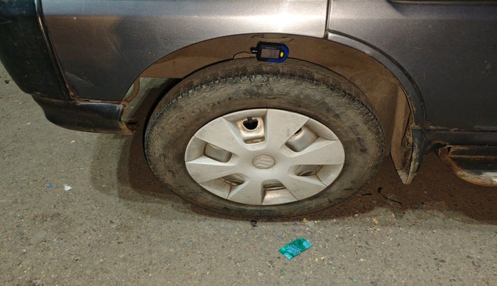 2016 Maruti Eeco 5 STR WITH A/C+HTR, Petrol, Manual, 42,282 km, tyre