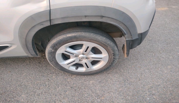 2021 Renault Kiger RXT AMT, Petrol, Automatic, 40,691 km, tyre