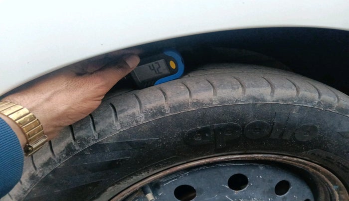 2019 Maruti Swift LDI, Diesel, Manual, 86,373 km, tyre