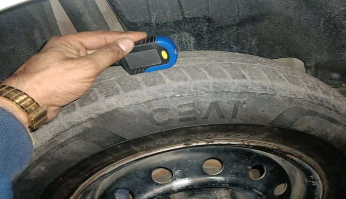 2019 Maruti Swift LDI, Diesel, Manual, 86,373 km, tyre