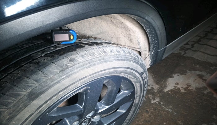 2022 Tata Safari XTA PLUS, Diesel, Automatic, 43,429 km, tyre