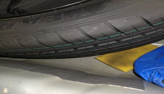 2022 Tata NEXON XMA PETROL, Petrol, Automatic, 40,400 km, tyre