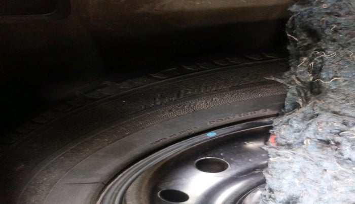 2011 Maruti A Star VXI, Petrol, Manual, 74,304 km, tyre