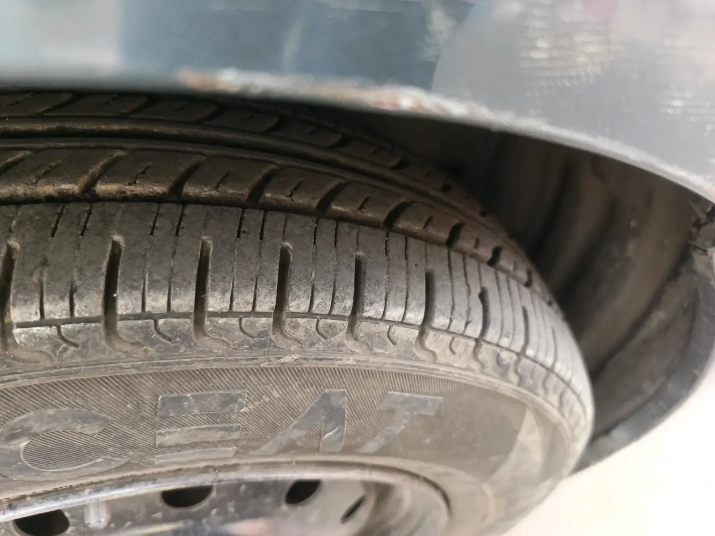 2011 Maruti A Star VXI, Petrol, Manual, 74,304 km, tyre