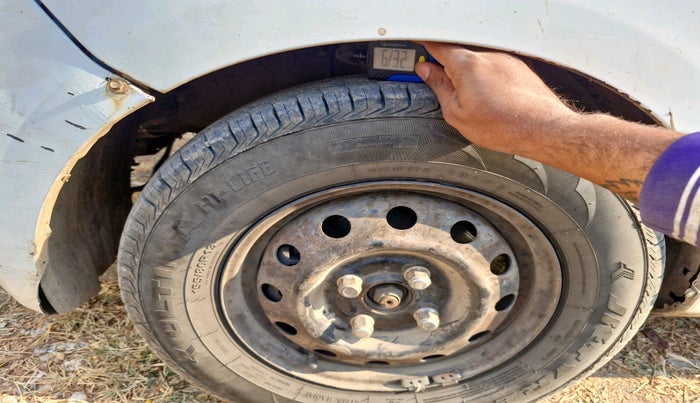 2010 Hyundai i10 MAGNA 1.2, Petrol, Manual, 1,58,943 km, tyre