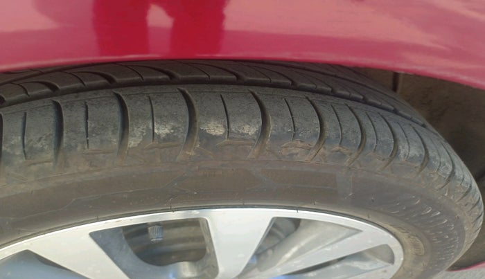 2015 Hyundai Verna FLUIDIC 4S 1.6 VTVT S(O), Petrol, Manual, 68,957 km, tyre