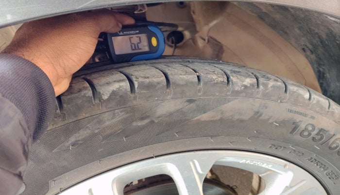 2018 Maruti Swift ZXI AMT, Petrol, Automatic, 89,009 km, tyre