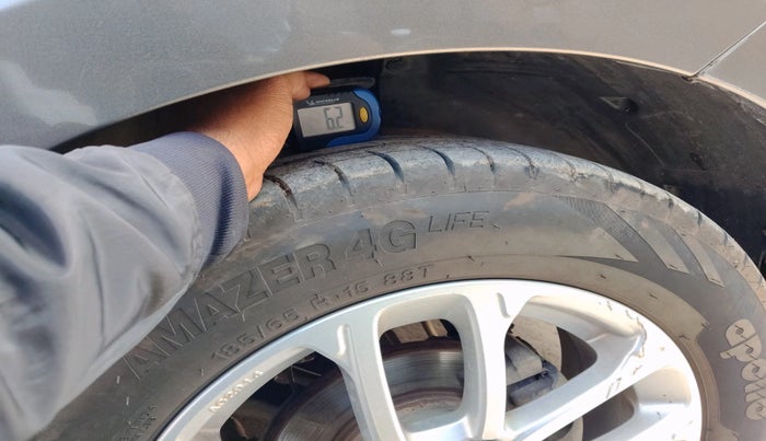 2018 Maruti Swift ZXI AMT, Petrol, Automatic, 89,009 km, tyre