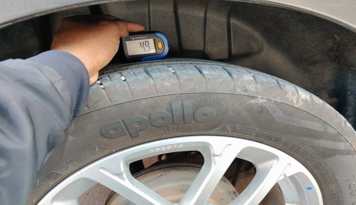 2018 Maruti Swift ZXI AMT, Petrol, Automatic, 89,009 km, tyre