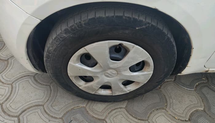 2011 Maruti Ritz VDI, Diesel, Manual, 1,52,000 km, tyre