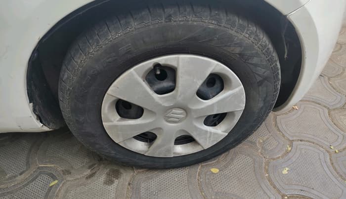 2011 Maruti Ritz VDI, Diesel, Manual, 1,52,000 km, tyre