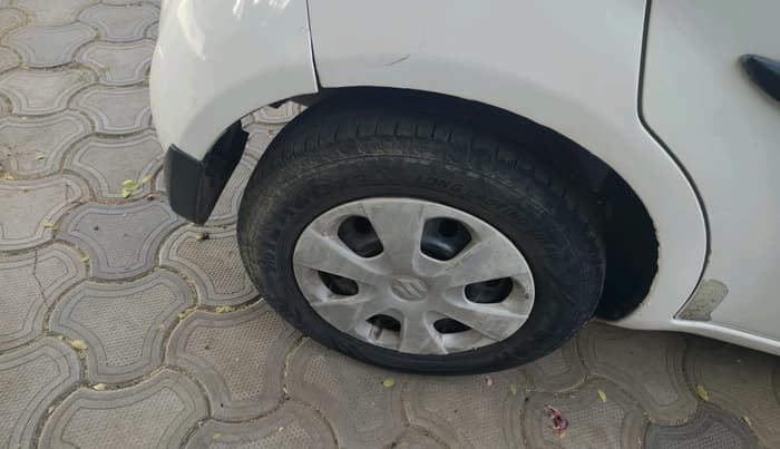 2011 Maruti Ritz VDI, Diesel, Manual, 1,52,000 km, tyre
