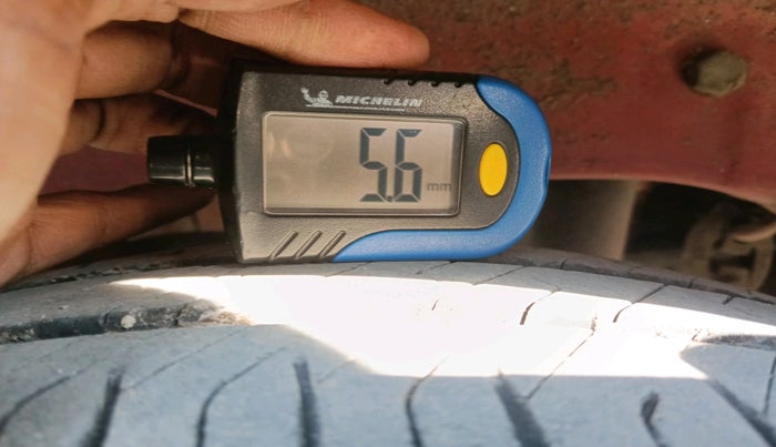 2010 Maruti Zen Estilo LXI, Petrol, Manual, 24,822 km, tyre