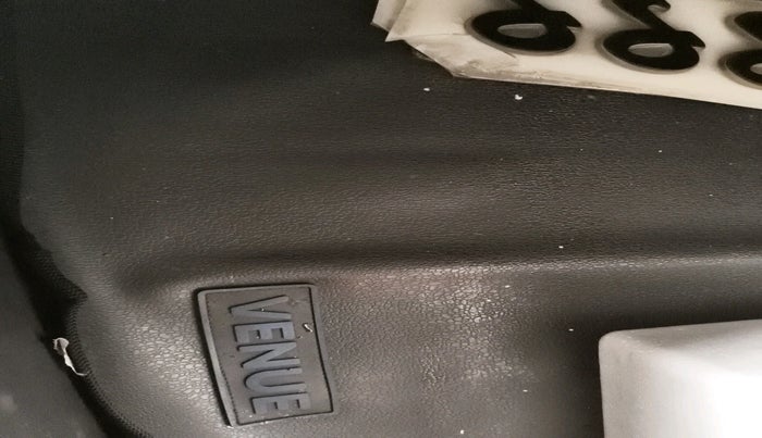 2019 Hyundai VENUE SX(O) 1.4 CRDI, Diesel, Manual, 1,01,905 km, tyre