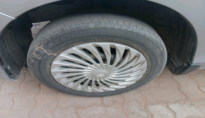 2022 Honda Amaze 1.2L I-VTEC S, Petrol, Manual, 67,089 km, tyre