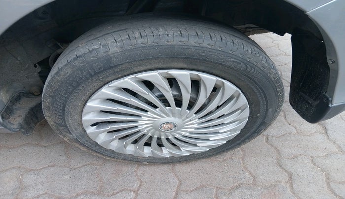 2022 Honda Amaze 1.2L I-VTEC S, Petrol, Manual, 67,089 km, tyre