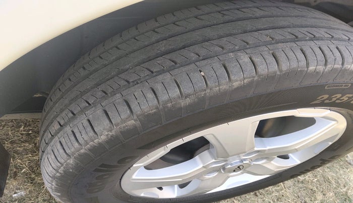 2022 Mahindra Scorpio S9, Diesel, Manual, 35,033 km, tyre