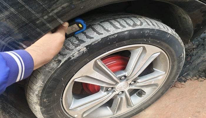 2017 Hyundai Verna 1.6 SX (O) CRDI MT, Diesel, Manual, 66,066 km, tyre