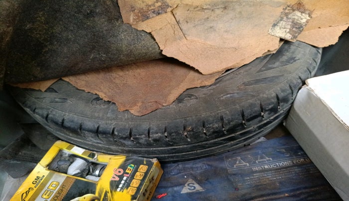 2014 Hyundai Xcent S 1.1 CRDI, Diesel, Manual, 1,51,069 km, tyre