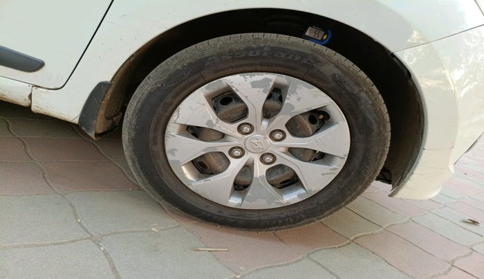 2014 Hyundai Xcent S 1.1 CRDI, Diesel, Manual, 1,51,069 km, tyre