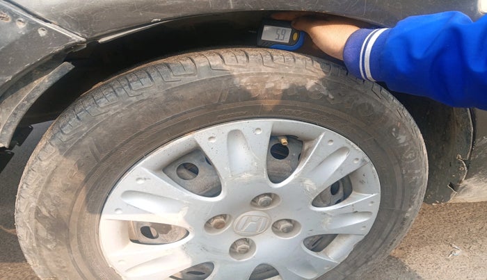 2015 Honda Amaze 1.2L I-VTEC S, Petrol, Manual, 1,06,862 km, tyre