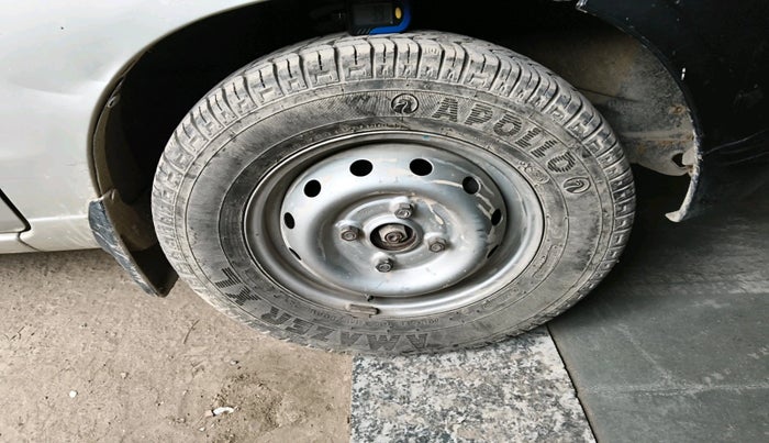 2012 Maruti Alto LXI, Petrol, Manual, 42,846 km, tyre