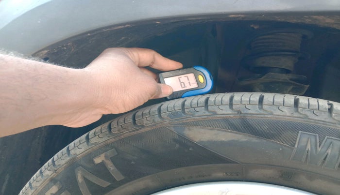 2016 Renault Kwid RXL, Petrol, Manual, 61,032 km, tyre