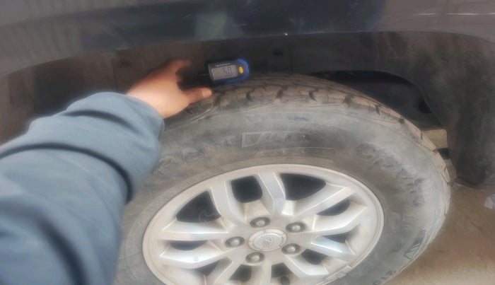 2018 Mahindra TUV300 T8, Diesel, Manual, 37,198 km, tyre