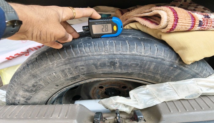 2014 Hyundai i10 MAGNA 1.1, CNG, Manual, 82,310 km, tyre