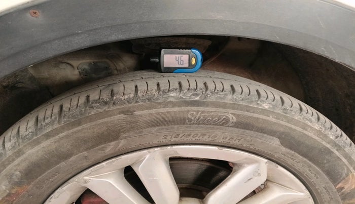 2018 Hyundai Creta E PLUS 1.4 DIESEL, Diesel, Manual, 1,02,823 km, tyre