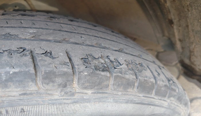 2021 Hyundai VENUE S 1.2, Petrol, Manual, 51,068 km, tyre