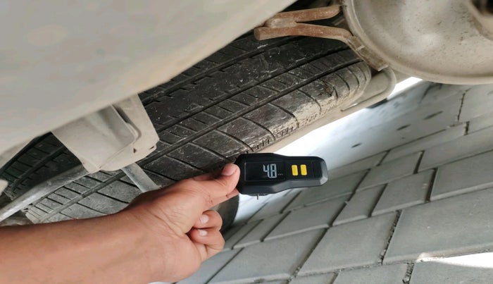 2017 Maruti Ertiga ZXI+, Petrol, Manual, 35,358 km, tyre