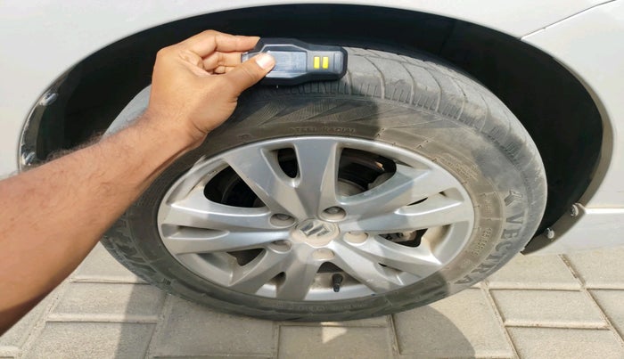 2017 Maruti Ertiga ZXI+, Petrol, Manual, 35,358 km, tyre