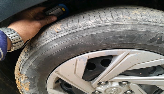 2020 Hyundai Creta EX 1.5 DIESEL, Diesel, Manual, 1,42,226 km, tyre