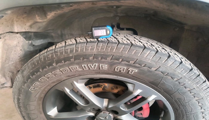 2024 Mahindra Thar LX D AT 4WD HT, Diesel, Automatic, 27,687 km, tyre