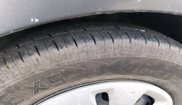 2012 Hyundai i10 SPORTZ 1.2, Petrol, Manual, 94,983 km, tyre