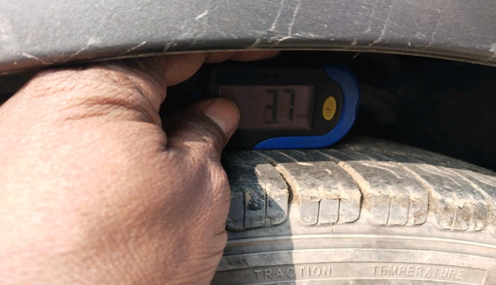 2012 Hyundai i10 SPORTZ 1.2, Petrol, Manual, 94,983 km, tyre