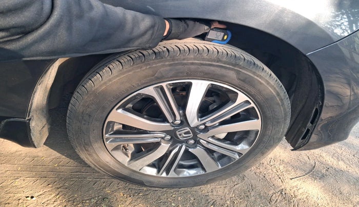 2023 Honda Amaze 1.2L I-VTEC VX, Petrol, Manual, 11,338 km, tyre