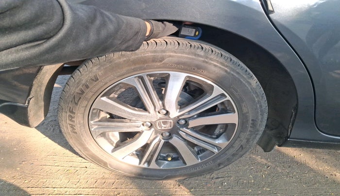 2023 Honda Amaze 1.2L I-VTEC VX, Petrol, Manual, 11,338 km, tyre